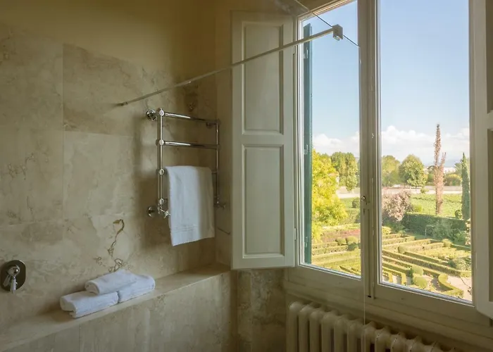 3bdrm Luxury In Tuscan Villa,private Estate, Shared Swimmingpool Florencja