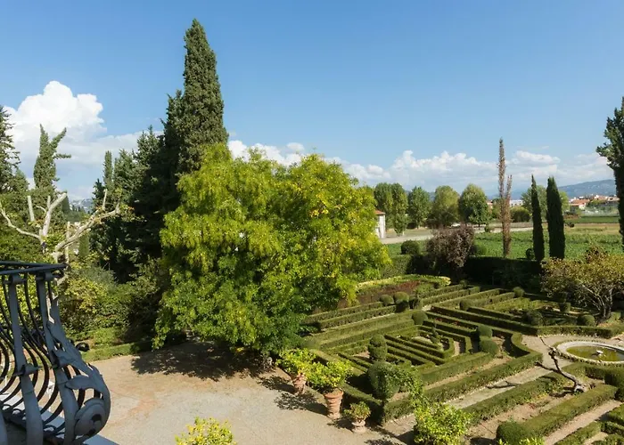 3bdrm Luxury In Tuscan Villa,private Estate, Shared Swimmingpool *