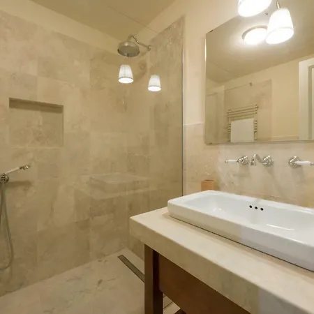 Appartement 3bdrm Luxury In Tuscan Villa,private Estate, Shared Swimmingpool Florence